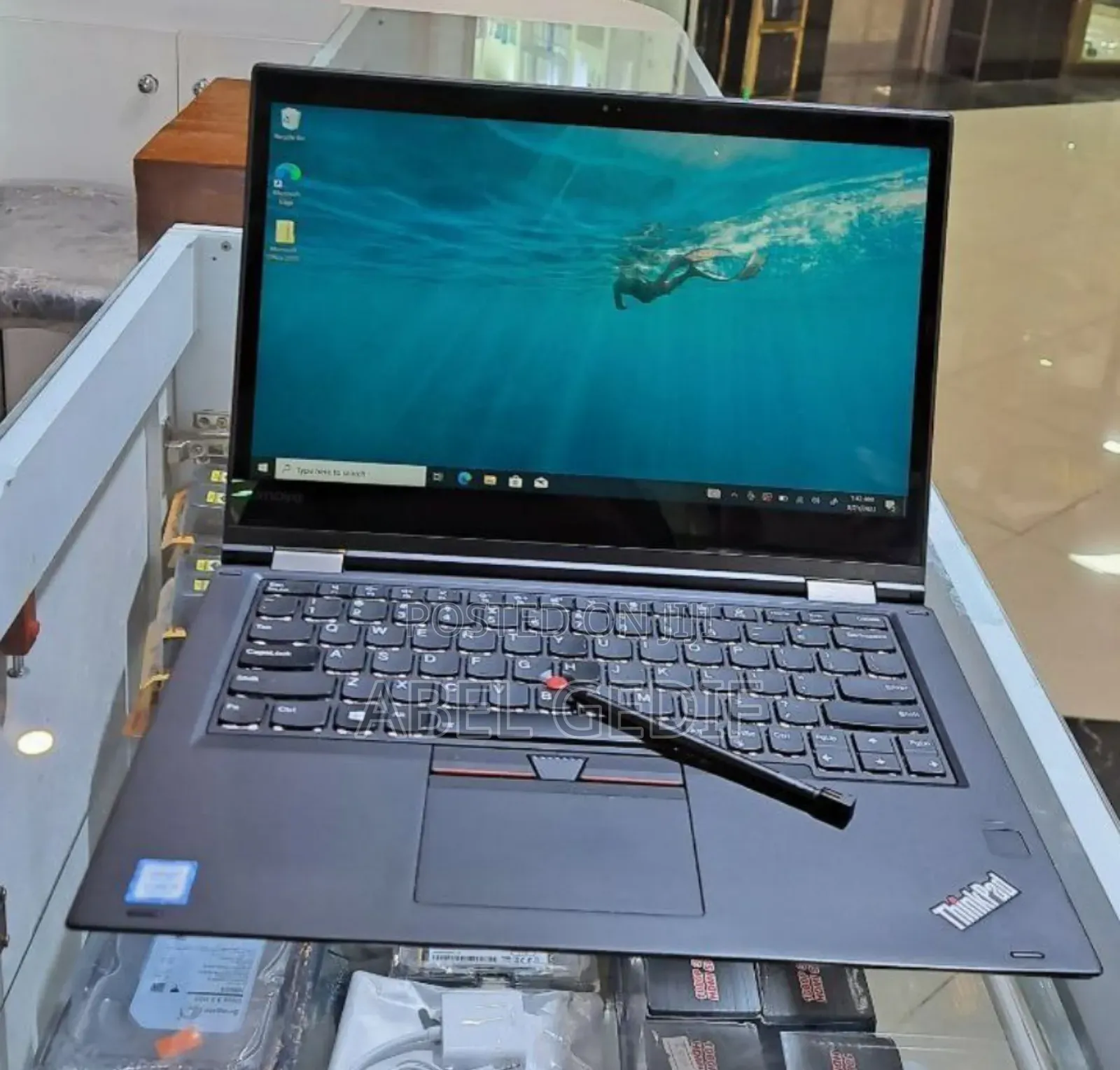 New Laptop Lenovo ThinkPad Yoga 370 16GB Intel Core I5 SSD 512GB