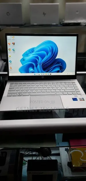 New Laptop HP Pavilion 14 8GB Intel Core I7 SSD 512GB