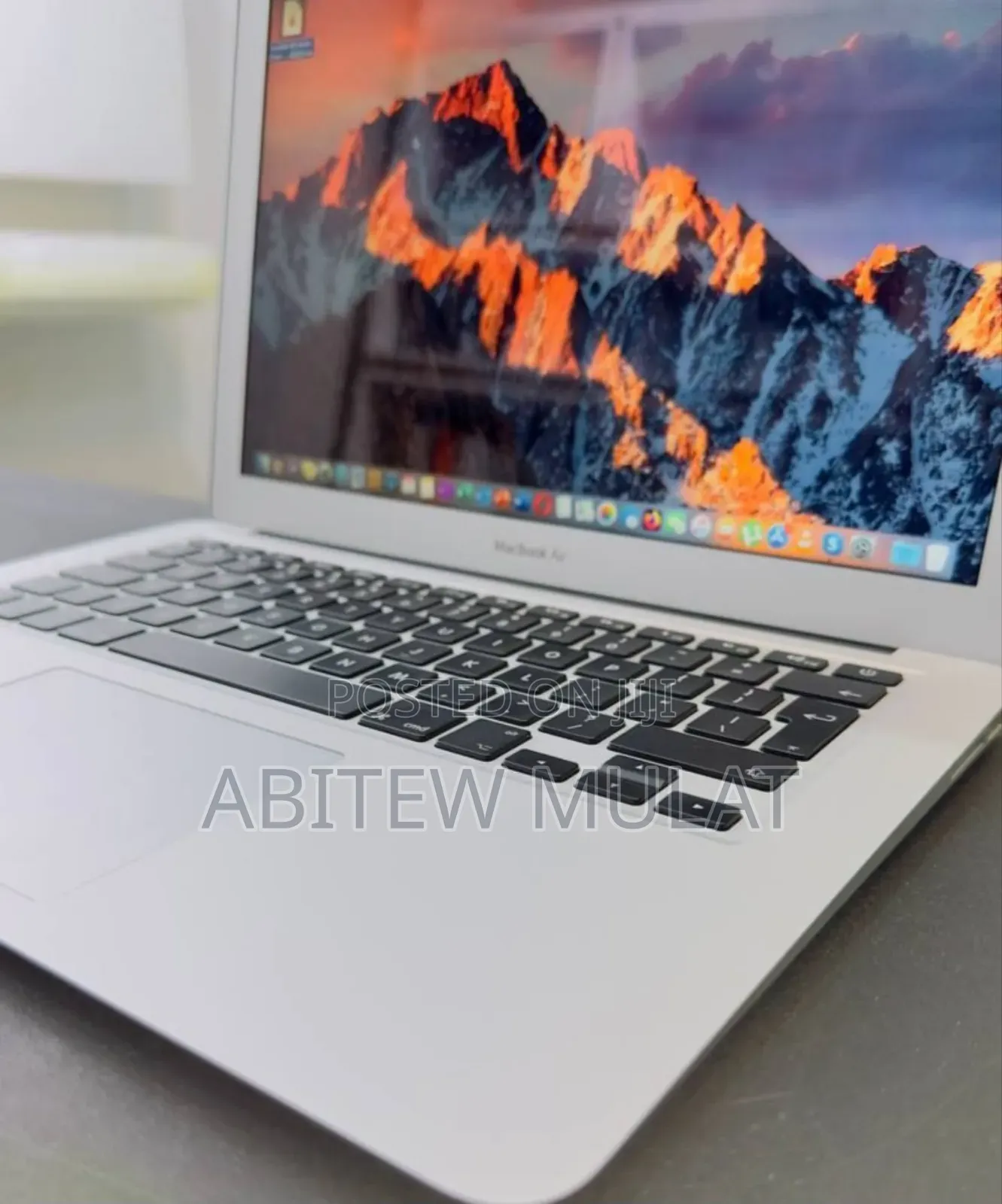 New Laptop Apple MacBook Air 2015 8GB Intel Core I7 SSD 512GB