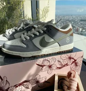 Photo - Nike Dunk Low Yuto Horigome SB Woman's Master Quality Shoes