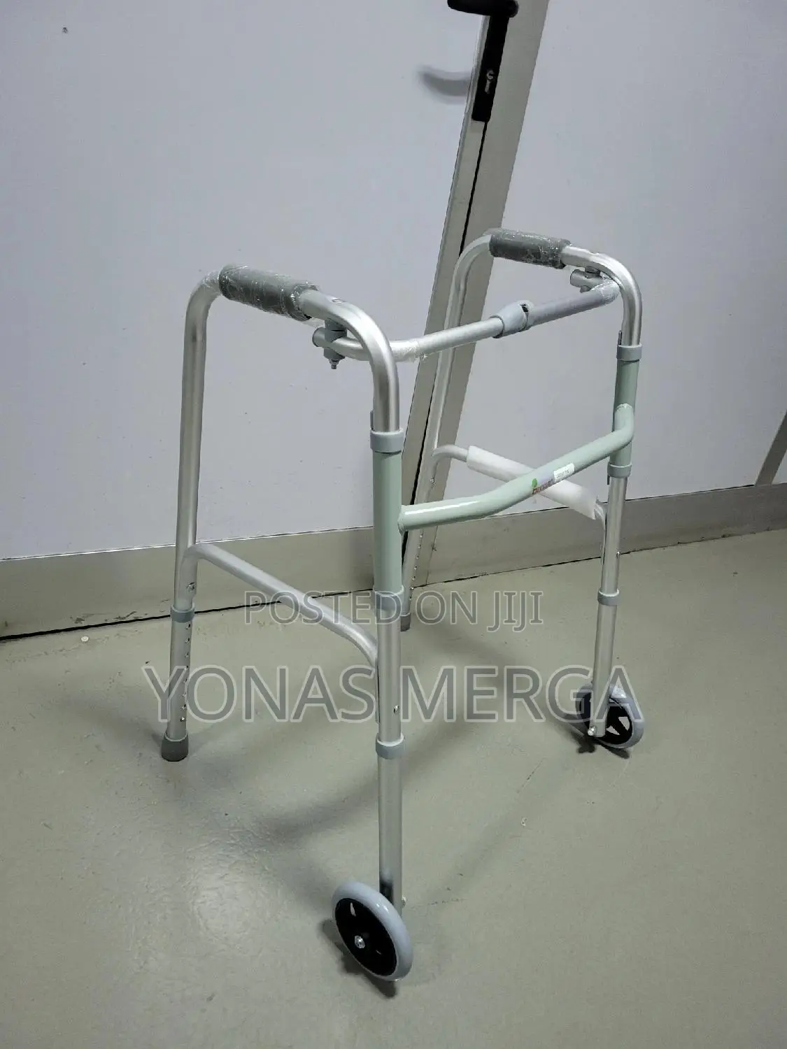 Adjustable Aluminium Walker Comfort in Use as Adapt to It