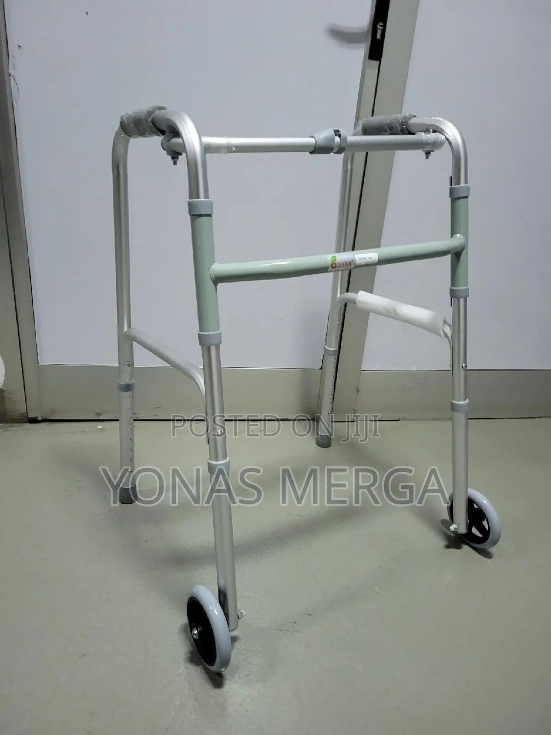 Medical Walker +New-Key Folding: It Does Not Take Up Space