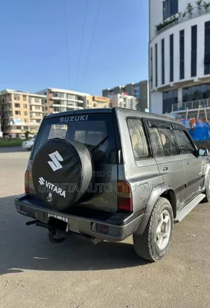 Suzuki Vitara 1990 Matt Black