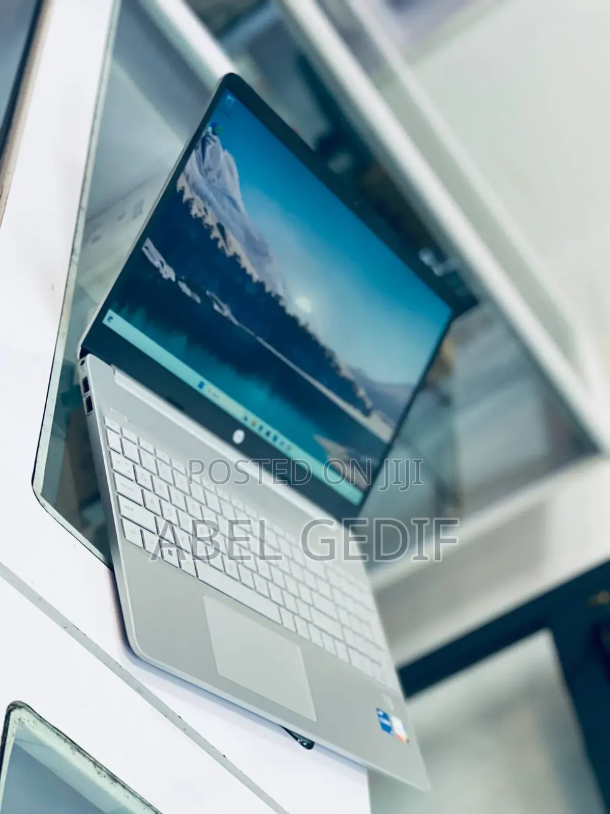 New Laptop HP Stream Notebook 8GB Intel Core I5 SSD 512GB