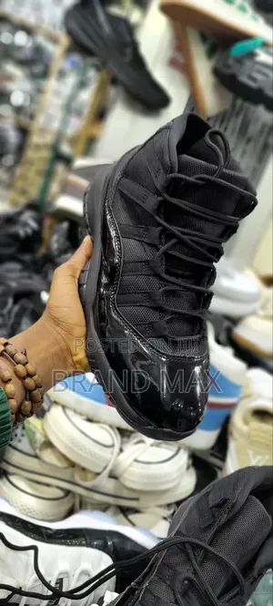 Photo - Air Jordan 11 Retro Full Black Premium Quality