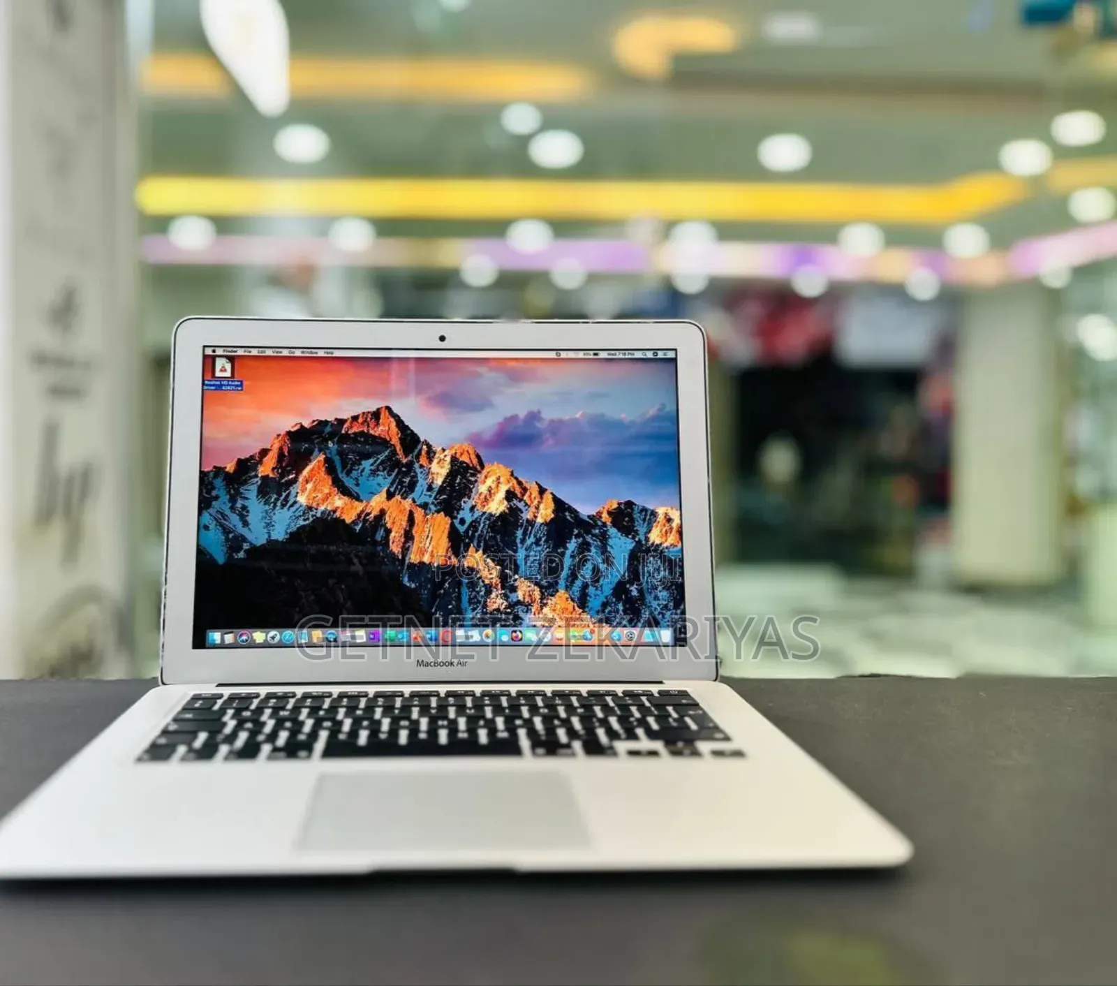 New Laptop Apple MacBook Air 2017 8GB Intel Core I5 SSD 128GB