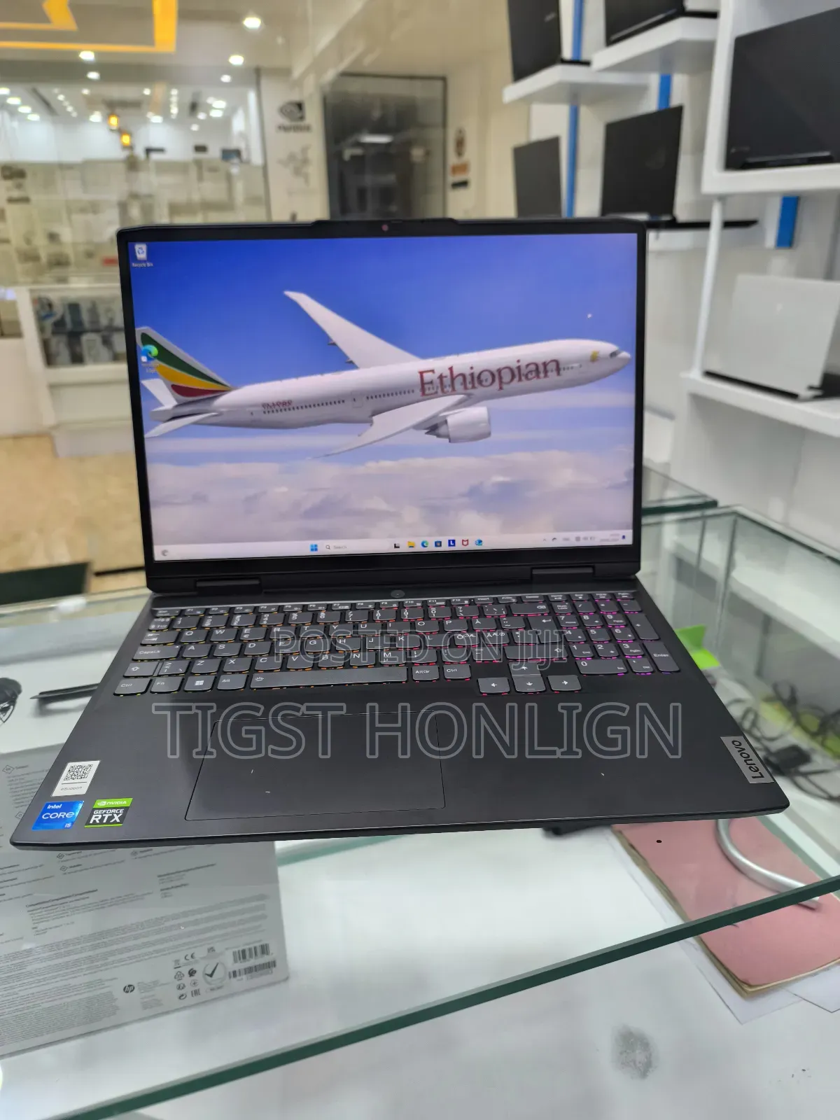 New Laptop Lenovo IdeaPad 300 16GB Intel Core I5 SSD 1T