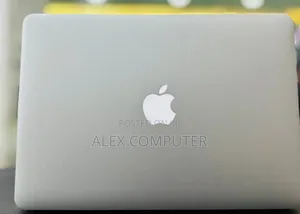 Photo - New Laptop Apple MacBook 2017 8GB Intel Core I5 SSD 128GB