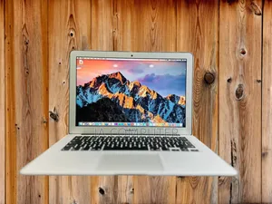 New Laptop Apple MacBook Air 2017 8GB Intel Core I5 SSD 128GB