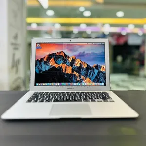 New Laptop Apple MacBook Pro 2017 8GB Intel Core I5 SSD 128GB