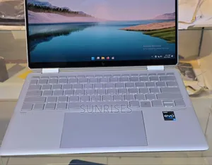 Photo - New Laptop HP Spectre 13 8GB Intel Core I5 SSD 512GB