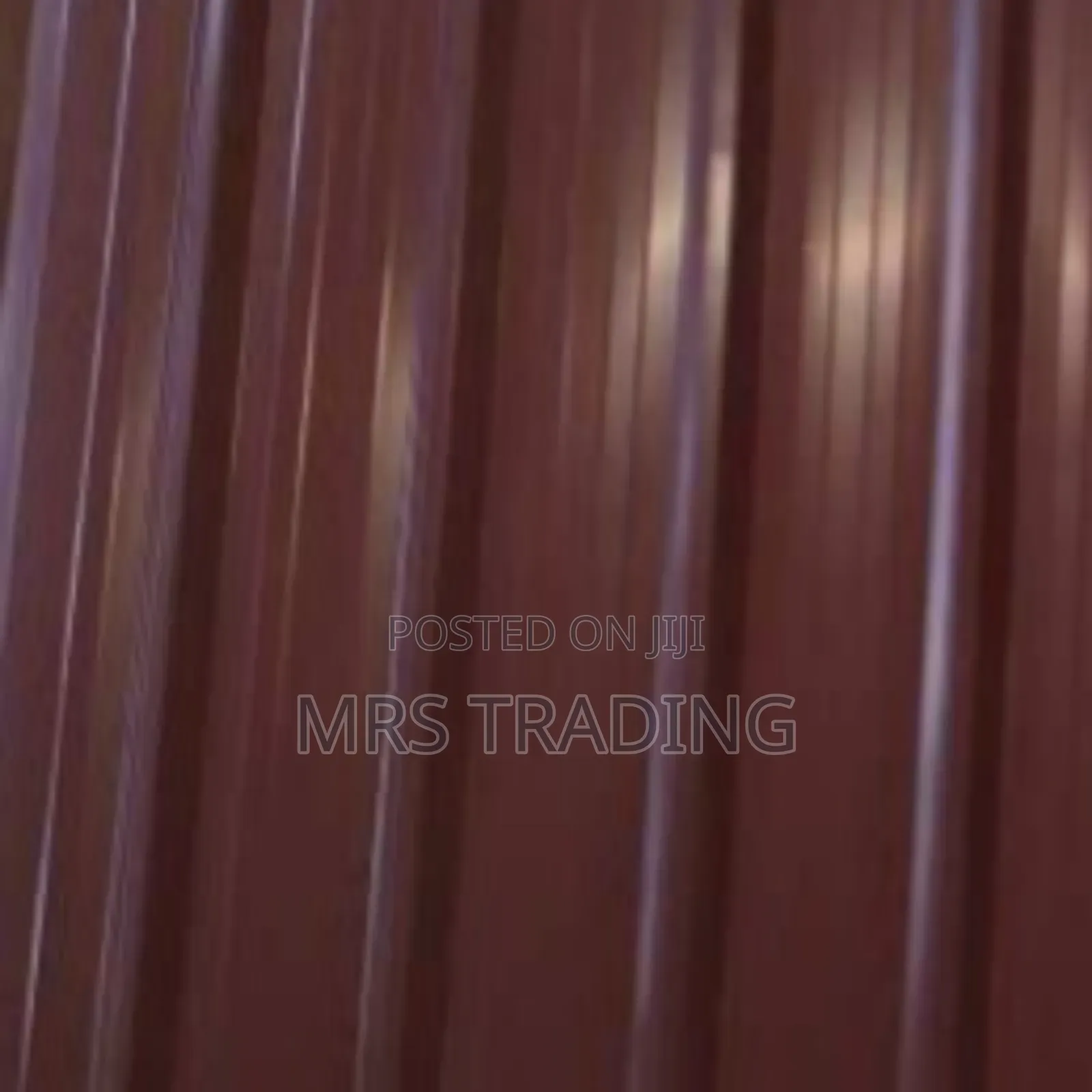 የአጥር እና የጣሪያ ኤጋ