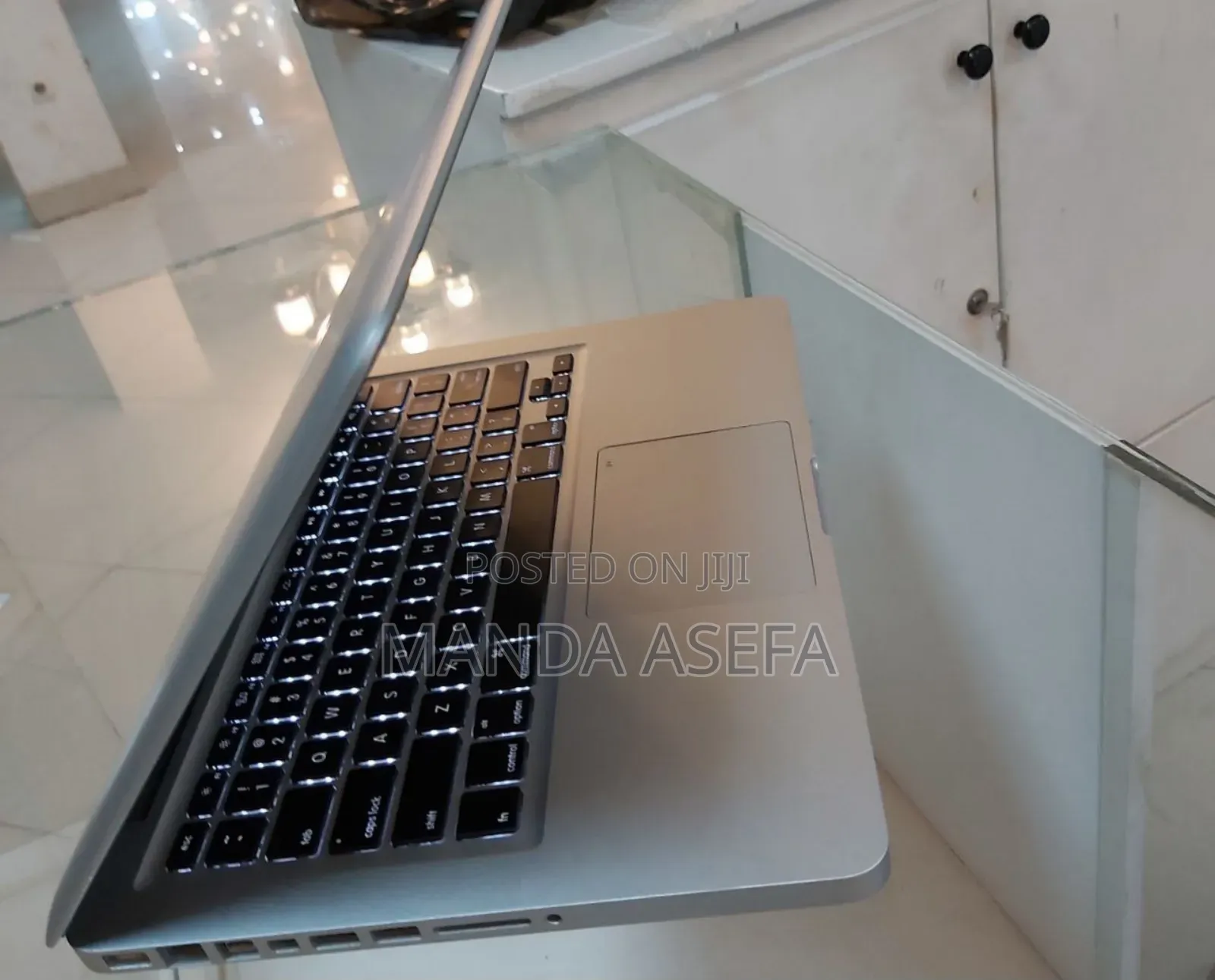 New Laptop Apple MacBook Pro 2012 4GB Intel Core I5 SSD 128GB