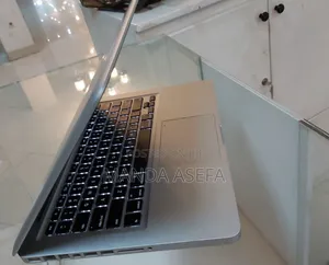 New Laptop Apple MacBook Pro 2012 4GB Intel Core I5 SSD 128GB