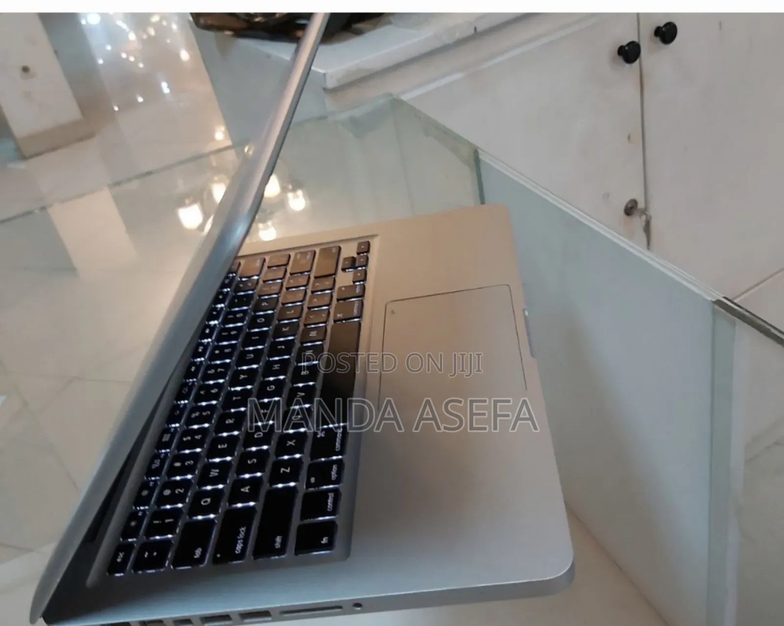 New Laptop Apple MacBook Pro 2012 4GB Intel Core I5 SSD 128GB