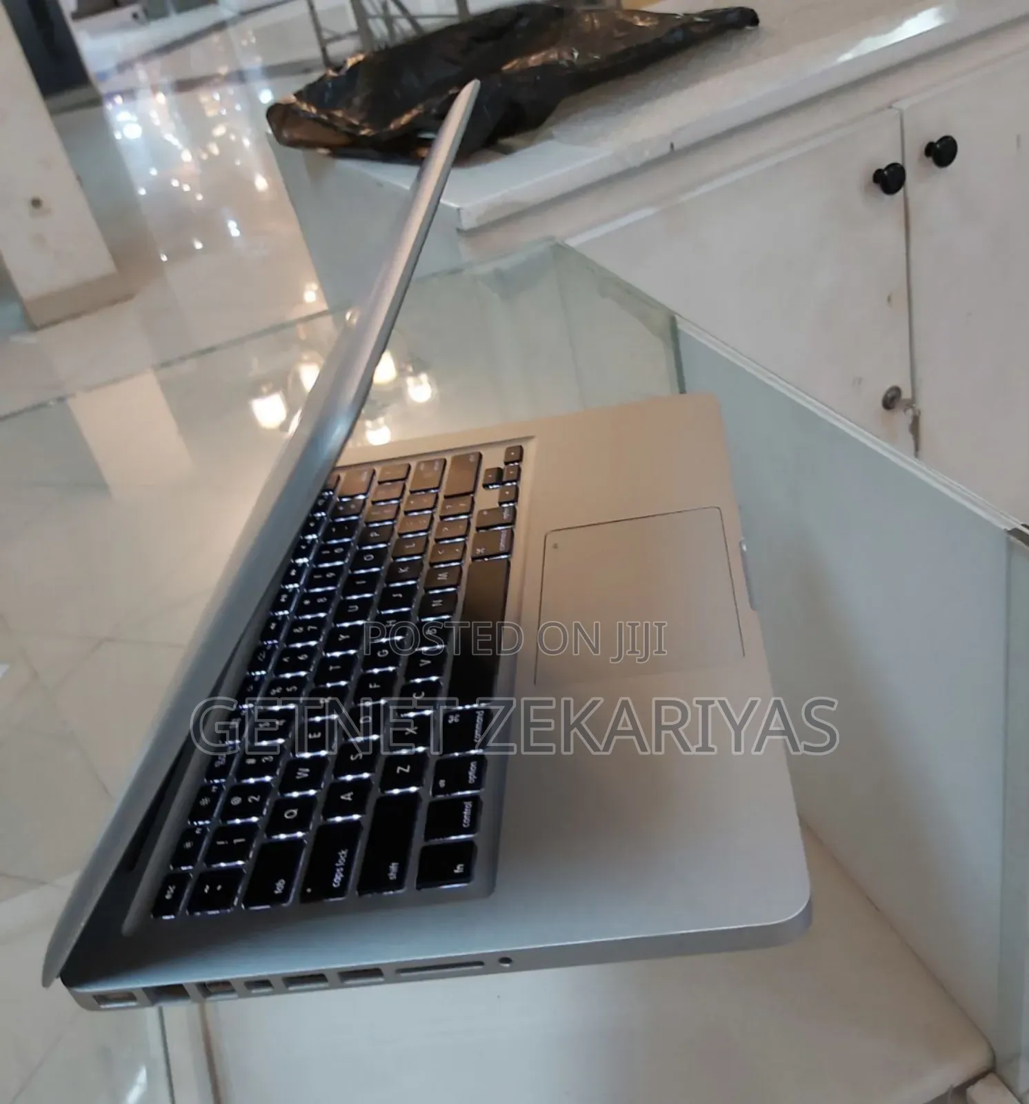 New Laptop Apple MacBook Pro 2012 4GB Intel Core I5 SSD 128GB