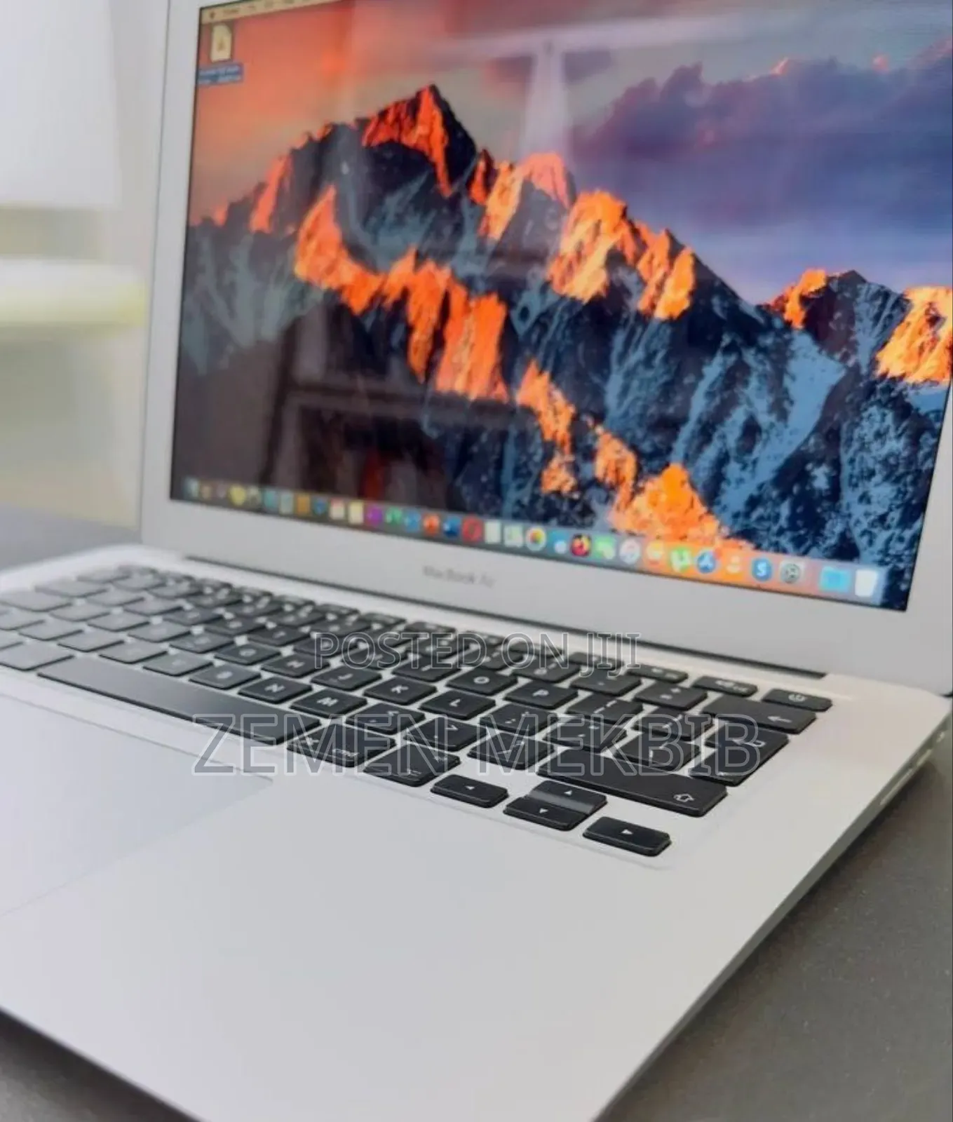 New Laptop Apple MacBook Air 2017 8GB Intel Core I5 SSD 128GB