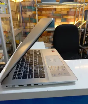 New Laptop Dell Inspiron 14 8GB AMD Ryzen 5 SSD 512GB