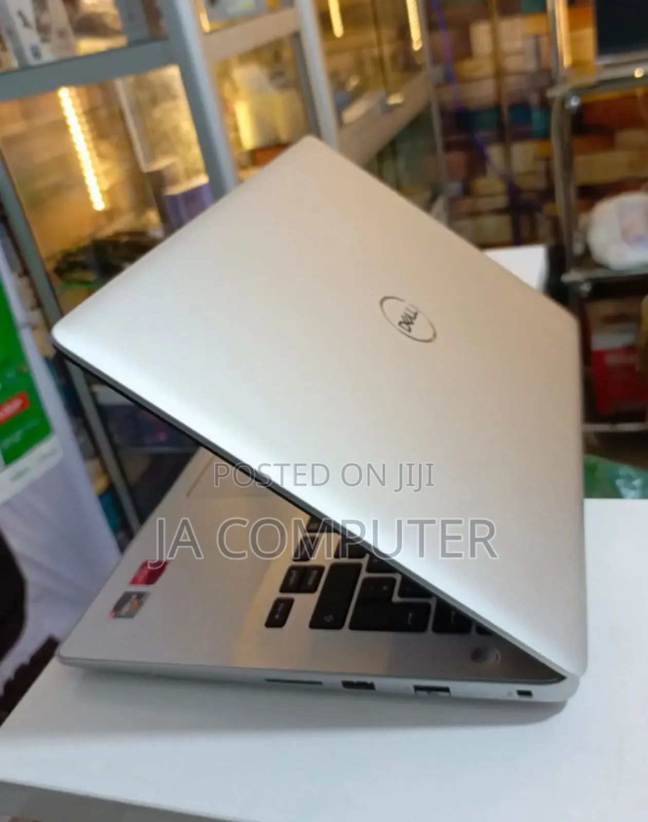 New Laptop Dell Inspiron 14 8GB AMD Ryzen 5 SSD 512GB