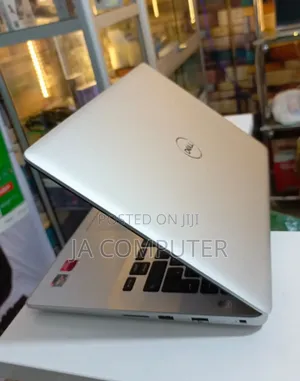 New Laptop Dell Inspiron 14 8GB AMD Ryzen 5 SSD 512GB