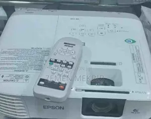Eepson Projector EB X39