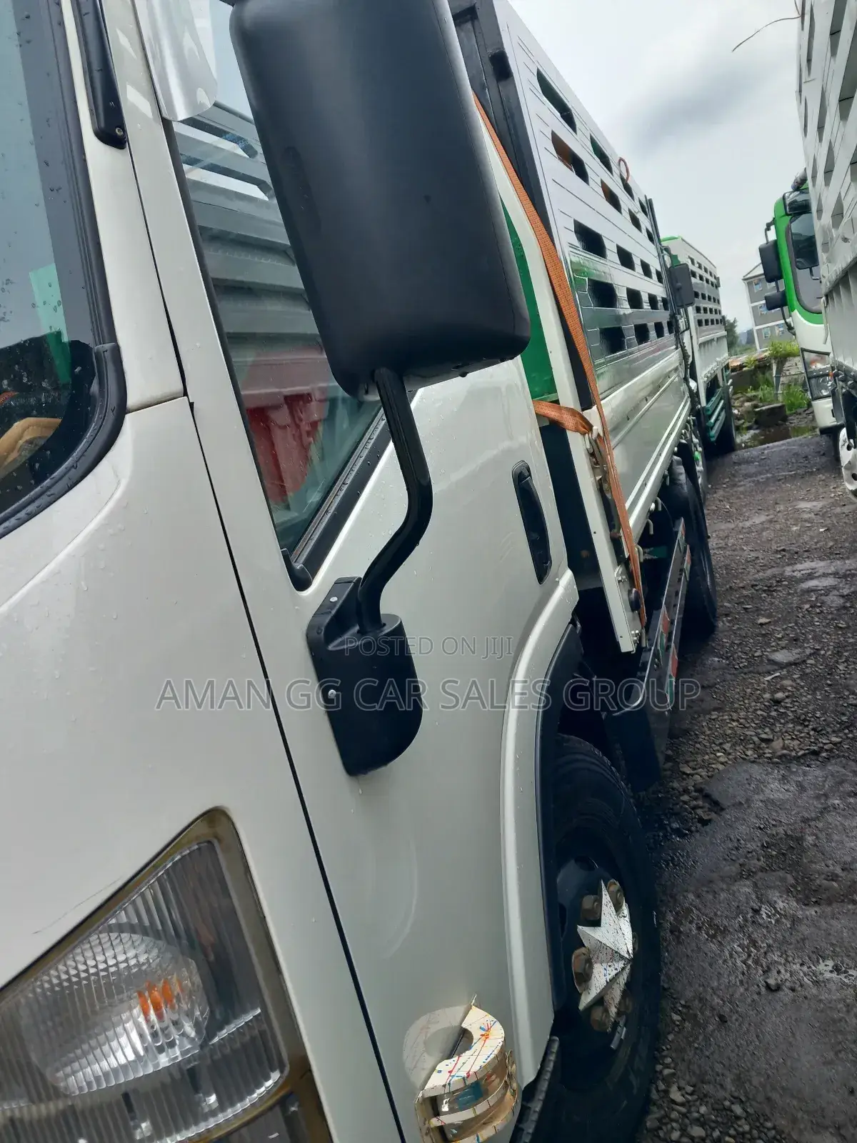 Isuzu Obama Cinat Mekina