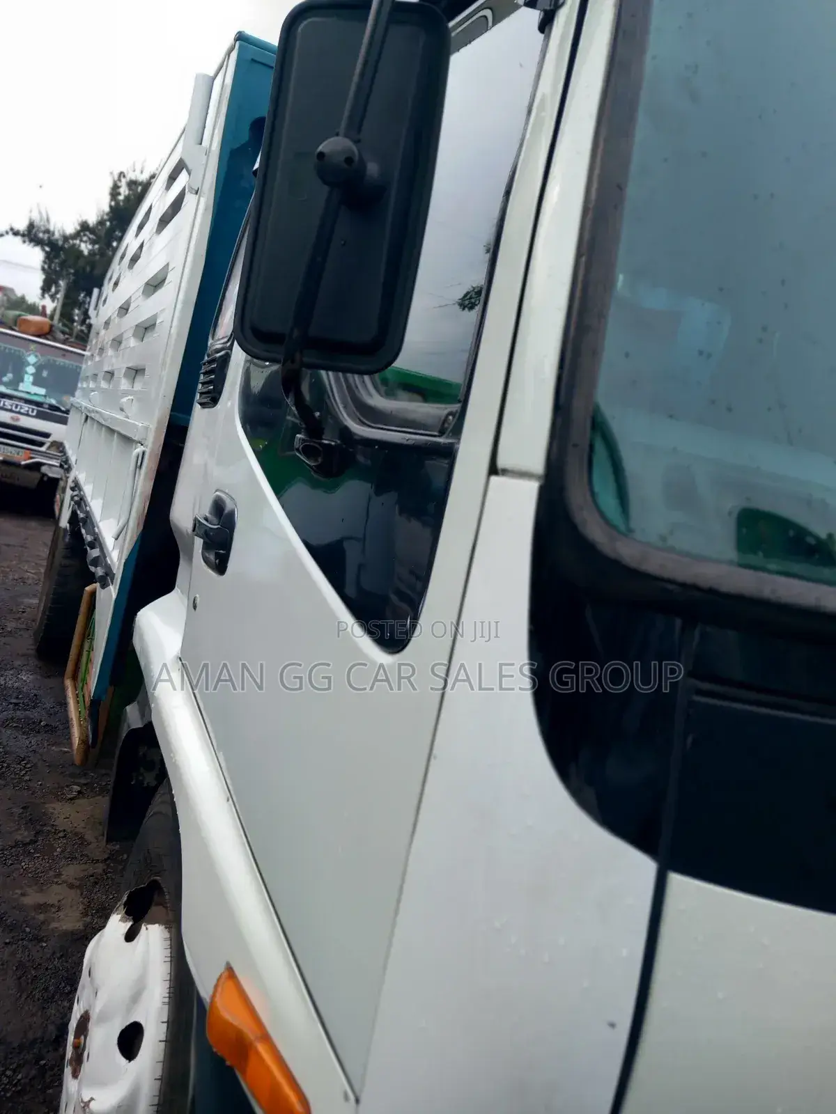 Isuzu Obama Cinat Mekina