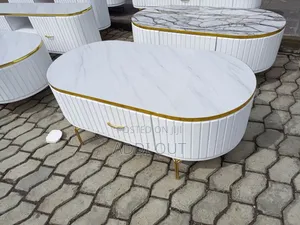 ማች ቲቪ ስታንድ እና ጠረጴዛ