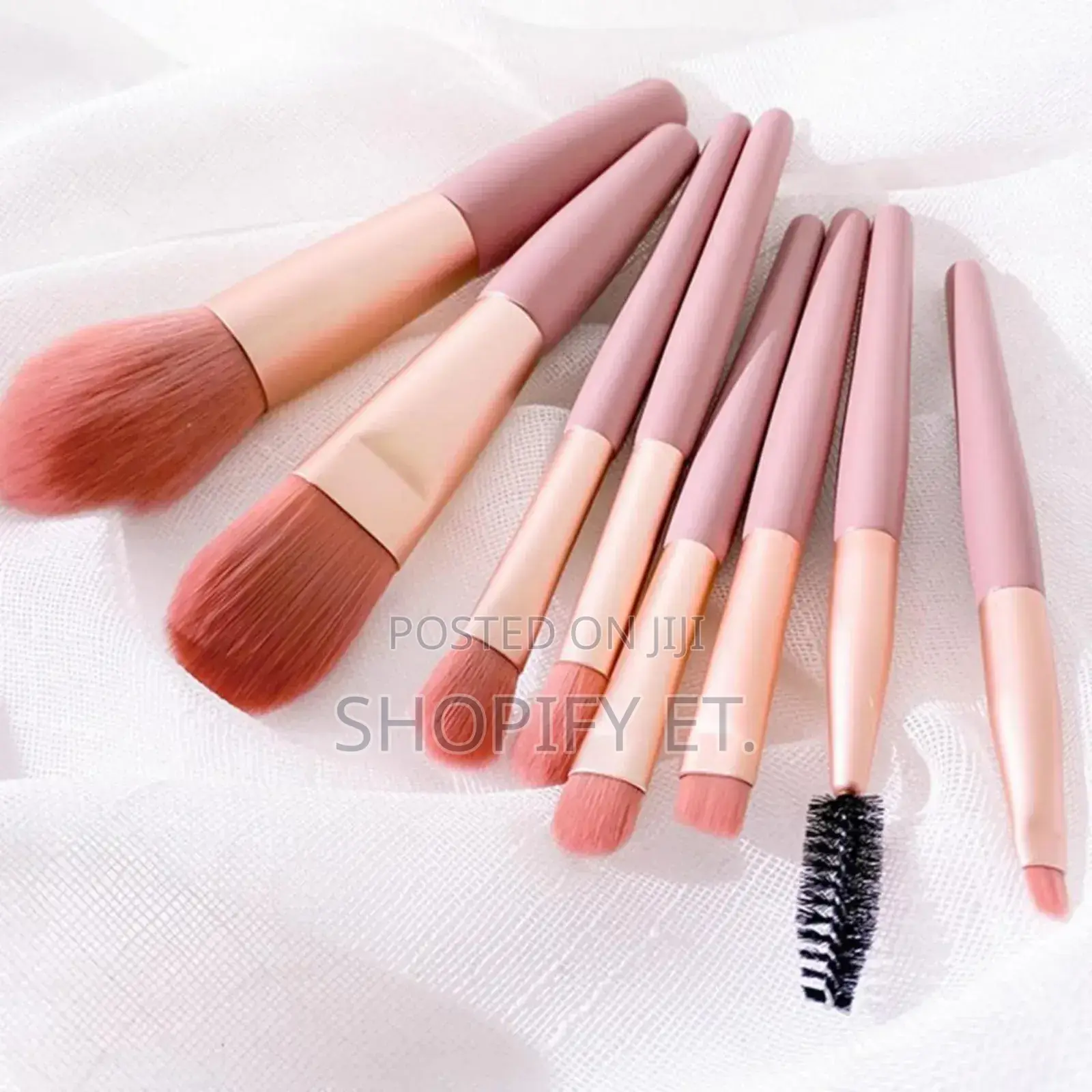 8pcs Fluffy Makeup Brush Set