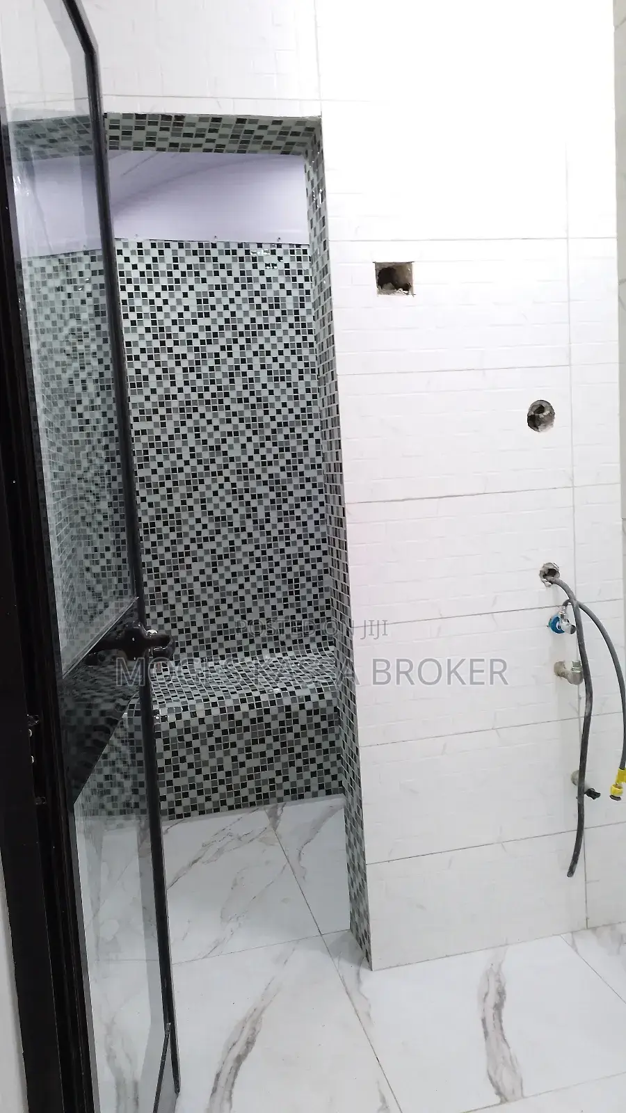 9bdrm Townhouse/Terrace in ቦሌ ቡልቡላ የሚሸጥ በጣም, Yeka for sale