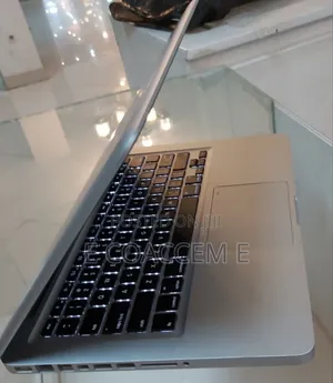 New Laptop Apple MacBook 4GB Intel Core I5 SSD 128GB