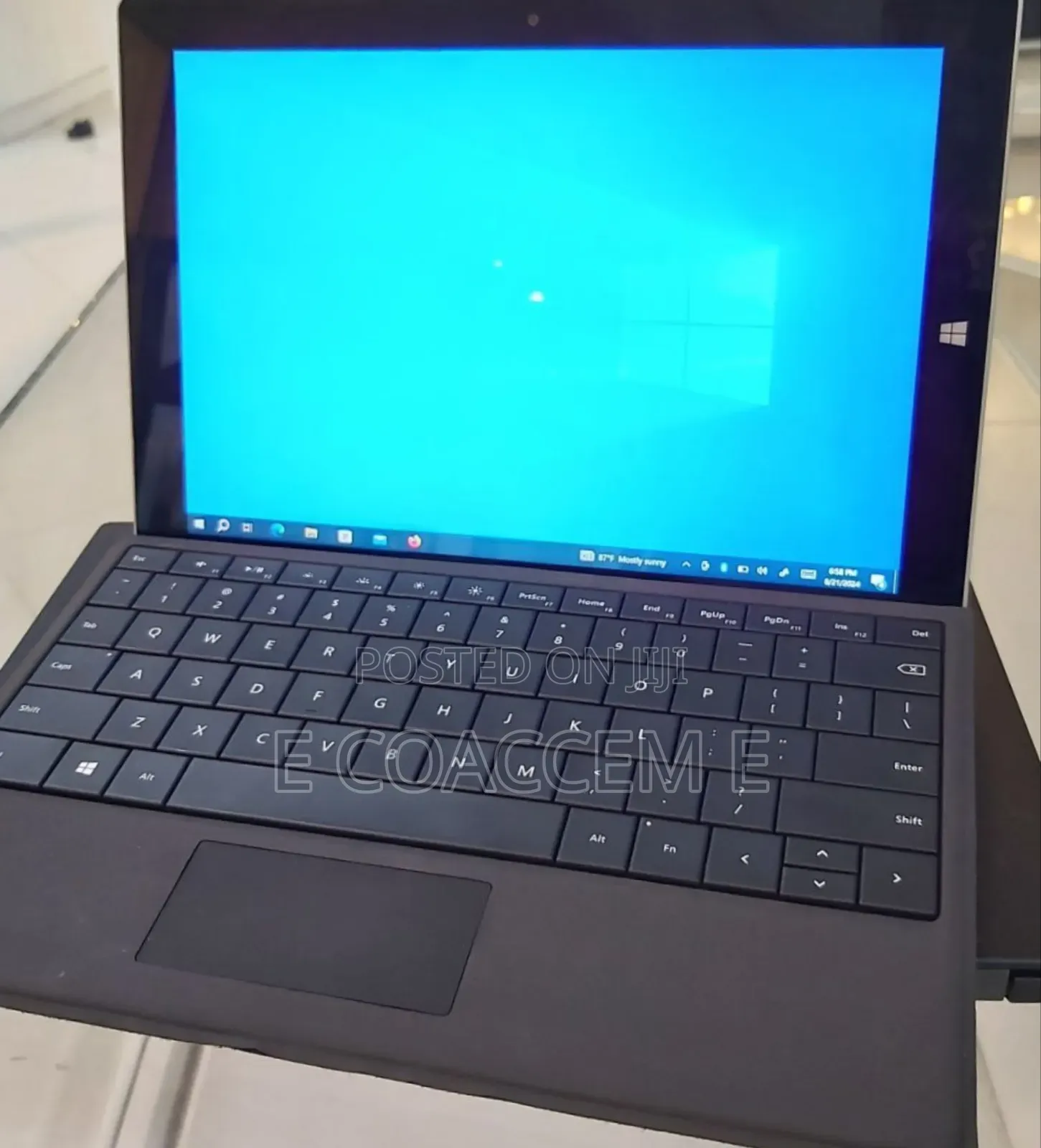 Laptop Microsoft Surface 4GB Intel Atom SSD 128GB