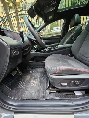 Hyundai Tucson 2021 White