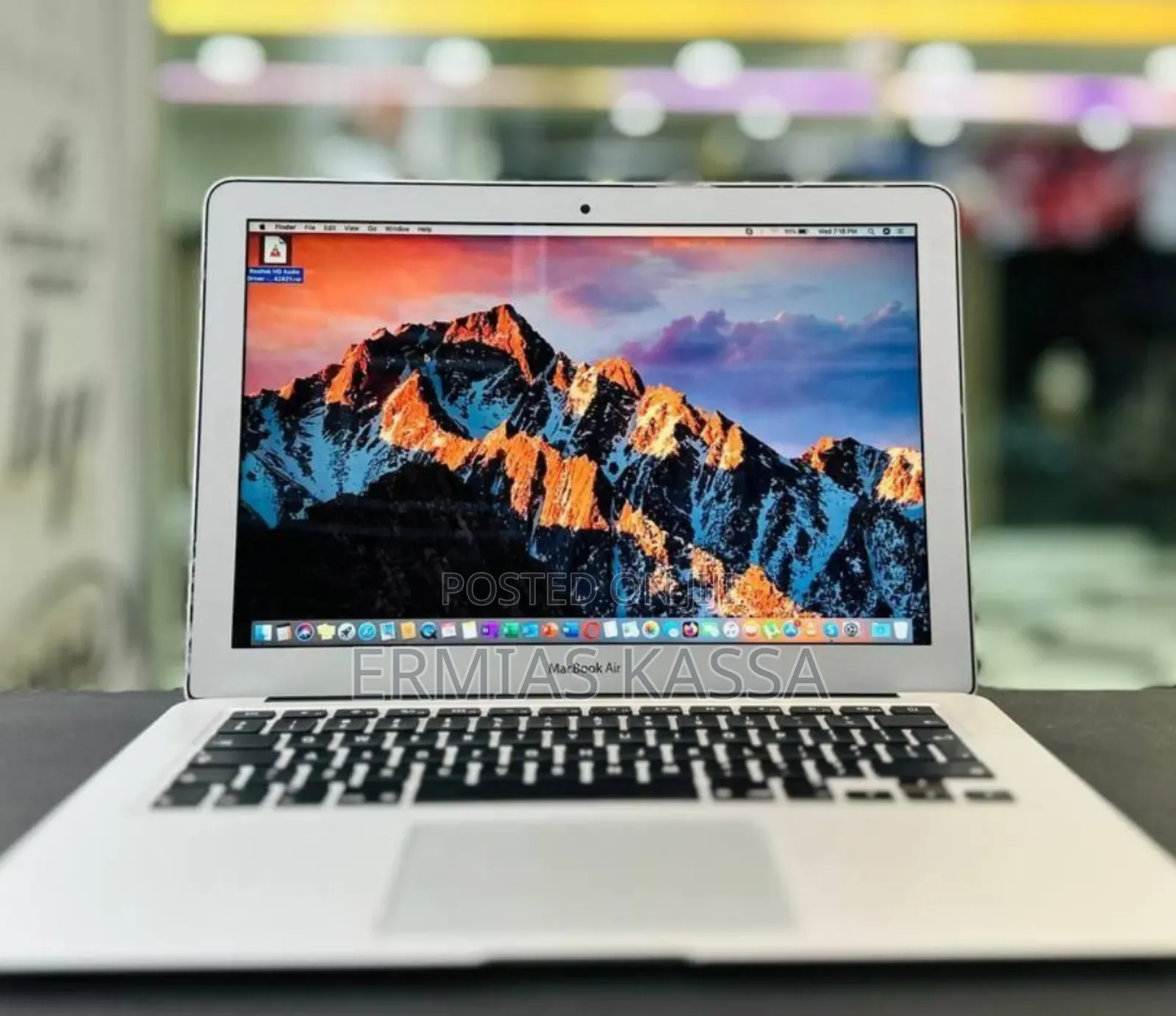 New Laptop Apple MacBook Air 2017 8GB Intel Core I5 SSD 128GB