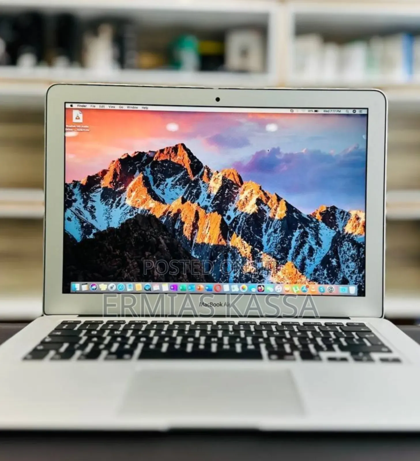 New Laptop Apple MacBook Air 2017 8GB Intel Core I5 SSD 128GB