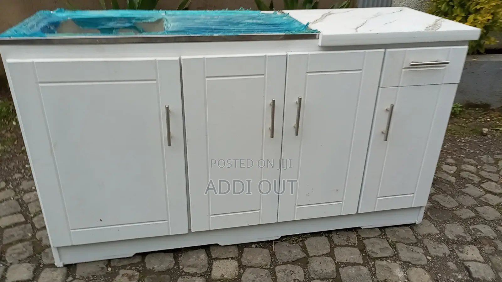 1.60 ኪችን ከነ ሲንኩ