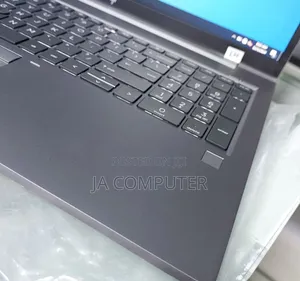 New Laptop HP ZBook Studio G4 16GB Intel Core I7 SSD 512GB