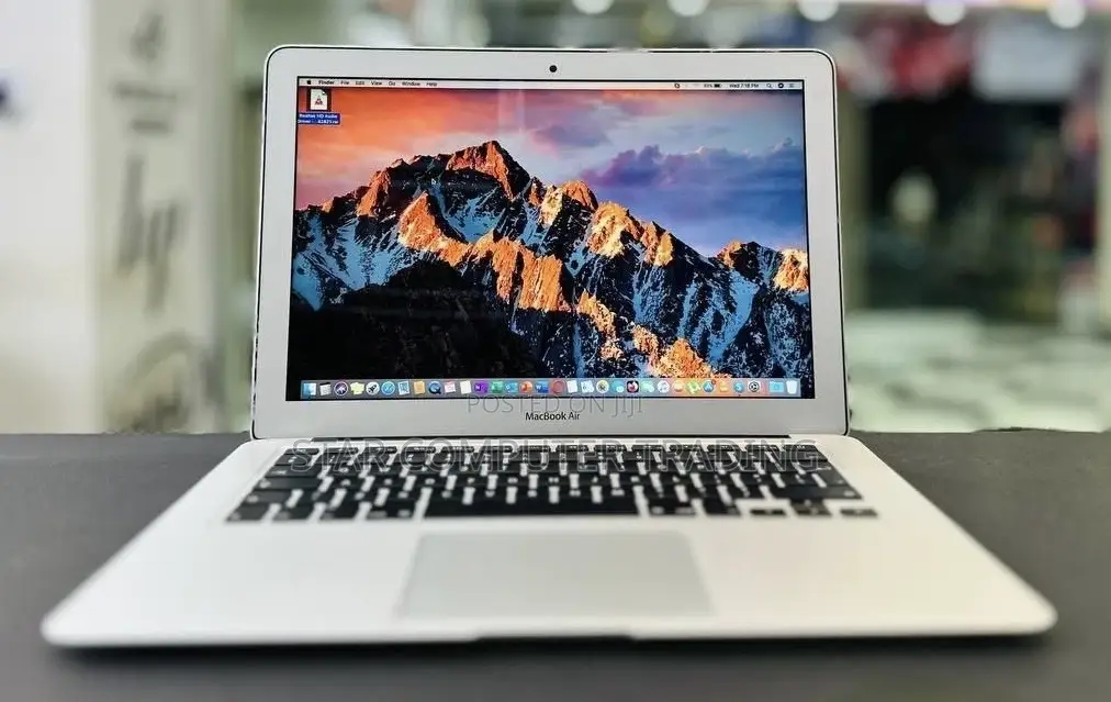 New Laptop Apple MacBook Air 2017 8GB Intel Core I5 SSD 128GB