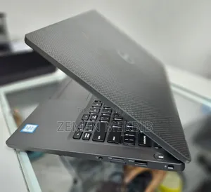 Photo - New Laptop Dell Latitude 5310 8GB Intel Core I5 SSD 256GB