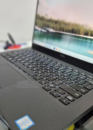 New Laptop Dell Latitude 5310 8GB Intel Core I5 SSD 256GB