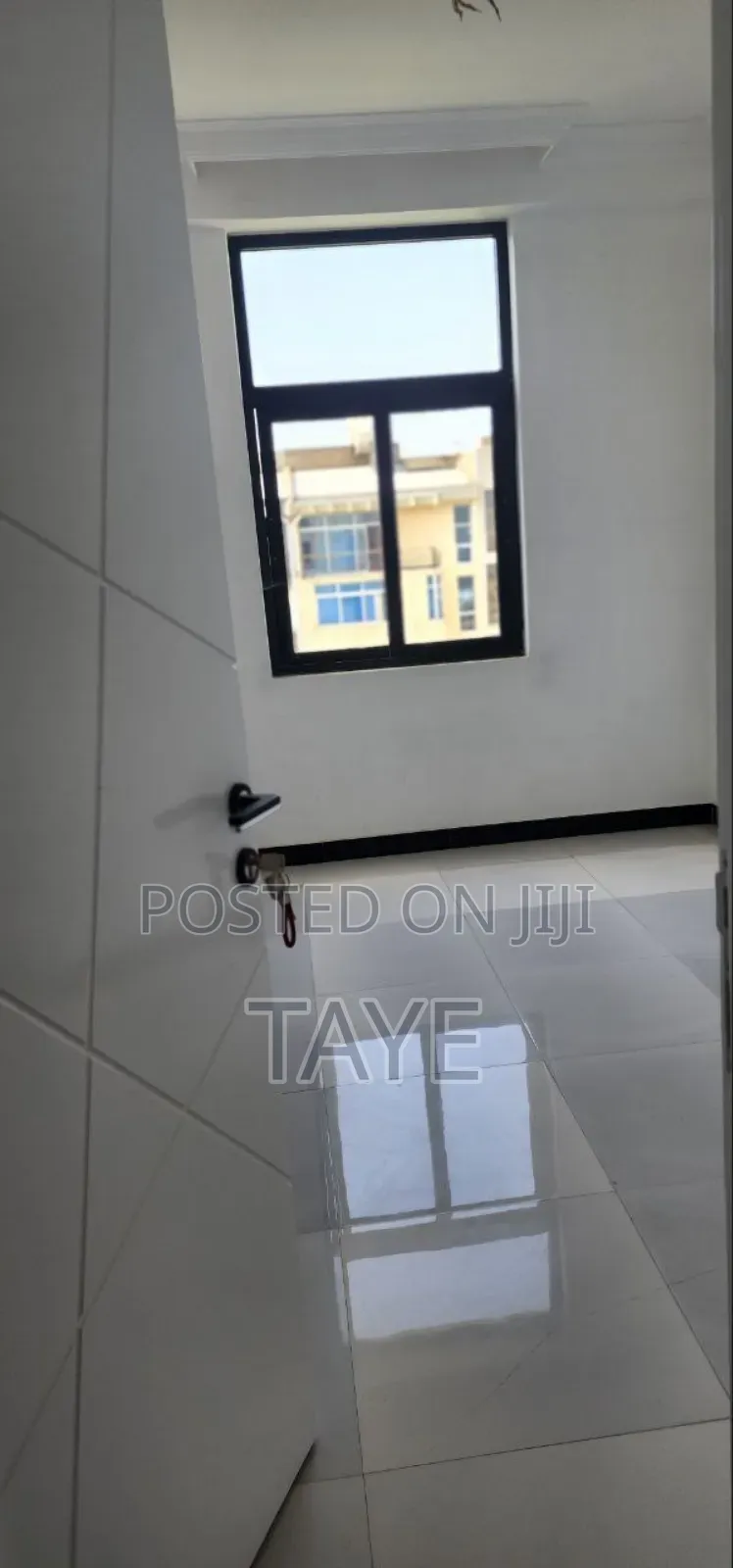 3bdrm Apartment in Alpha, Yeka for sale