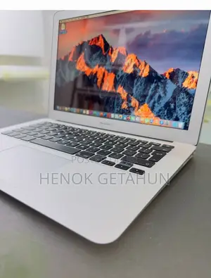 New Laptop Apple MacBook Air 2017 8GB Intel Core I5 SSD 128GB