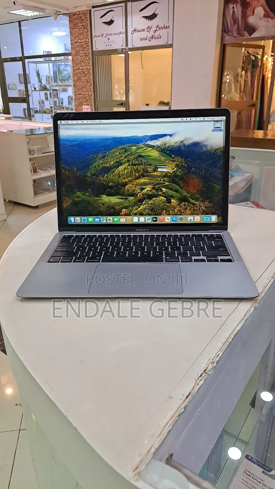 New Laptop Apple MacBook Air 2020 M1 8GB Apple M1 SSD 256GB