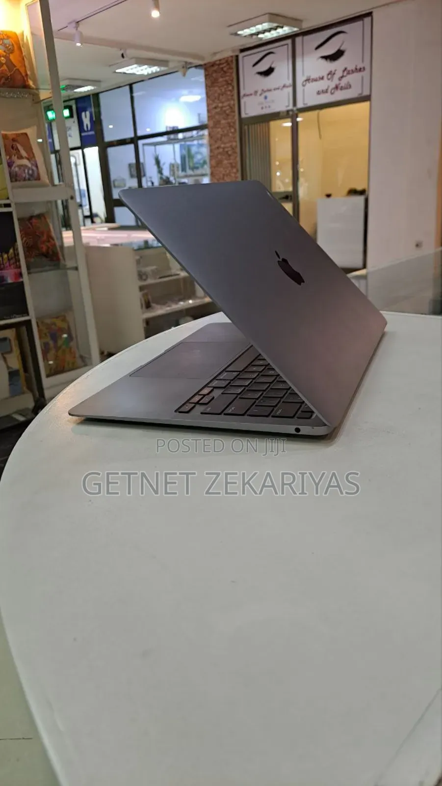 New Laptop Apple MacBook Air 2020 M1 8GB Apple M1 SSD 256GB