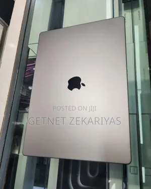 New Laptop Apple MacBook Pro 2021 M1 32GB Apple M1 Pro SSD 1T