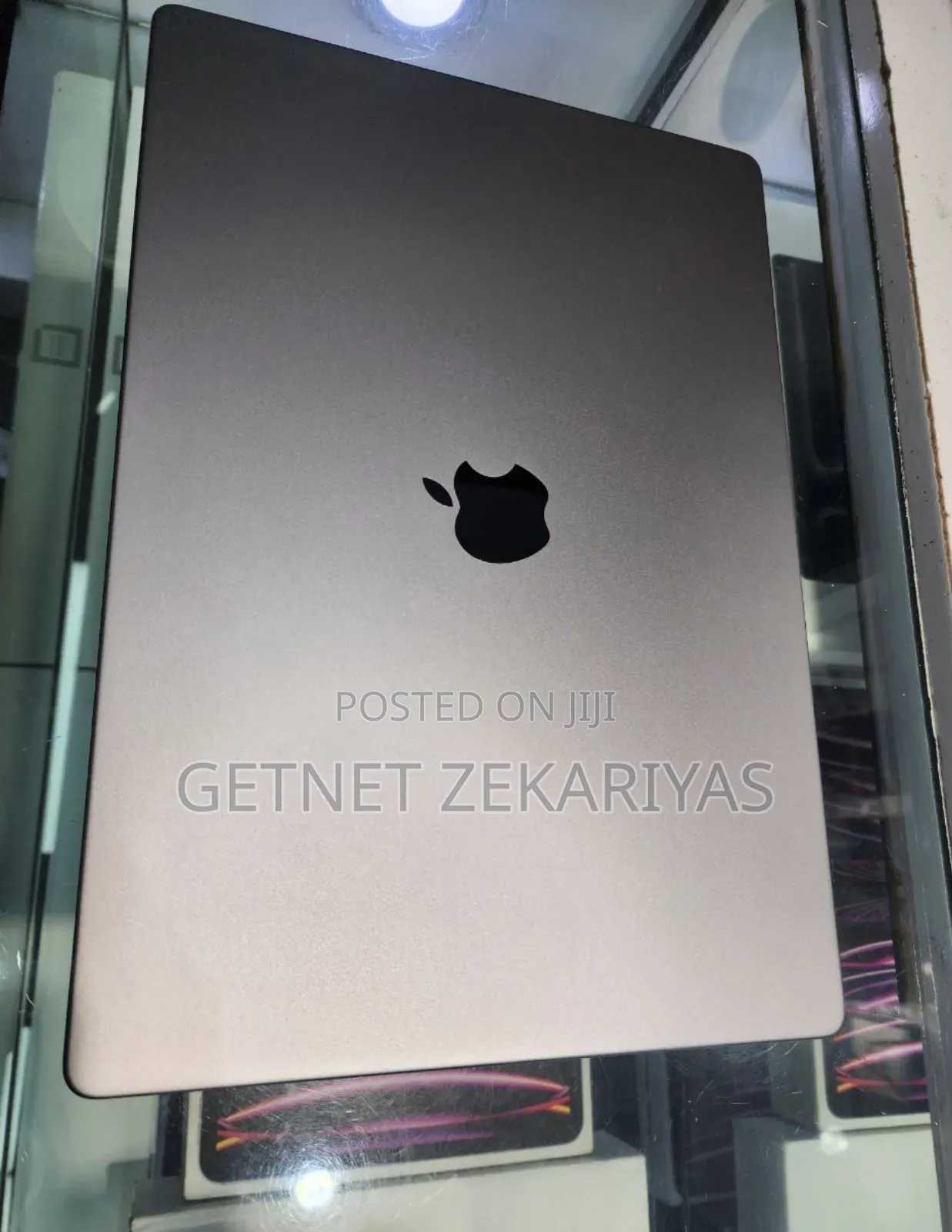 New Laptop Apple MacBook Pro 2021 M1 32GB Apple M1 Pro SSD 1T