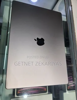 New Laptop Apple MacBook Pro 2021 M1 32GB Apple M1 Pro SSD 1T