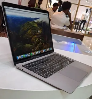 New Laptop Apple MacBook 8GB Apple M1 SSD 256GB