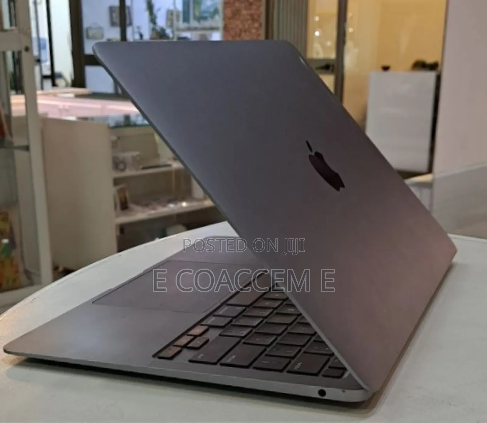 New Laptop Apple MacBook 8GB Apple M1 SSD 256GB