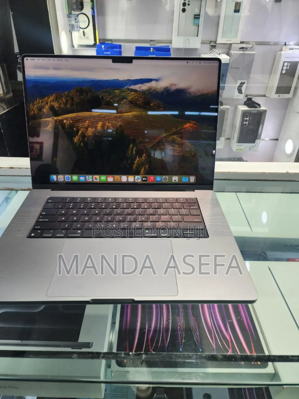 New Laptop Apple MacBook Pro M1 16GB Apple M1 SSD 1T